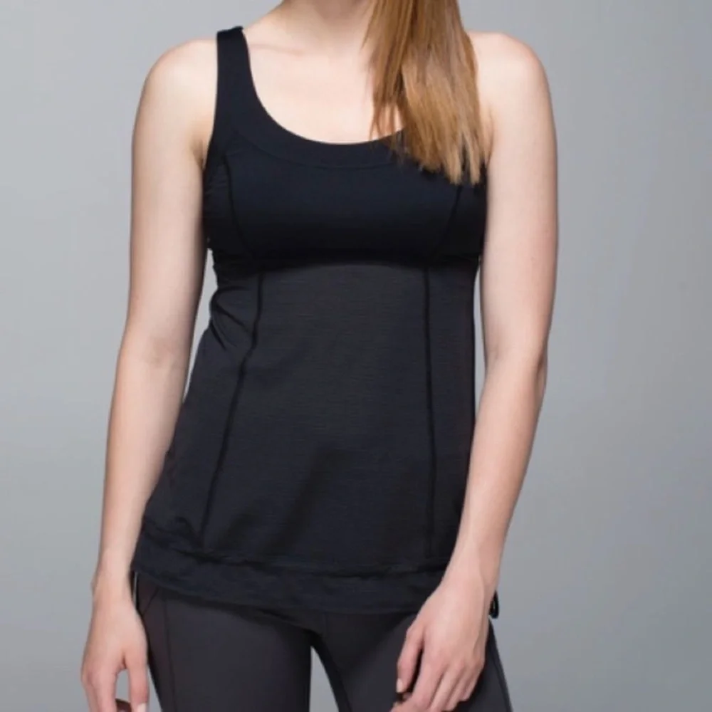 Lululemon Run : Black Ta‎ Ta Tank Top SZ4